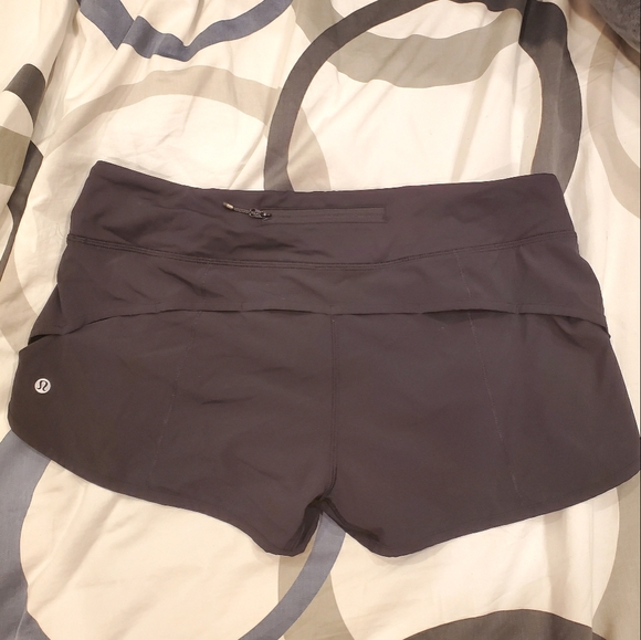 lululemon athletica Pants - NWT Lululemon Lined Shorts Zip Back Pocket